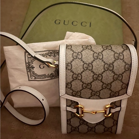 Pre loved authentic Gucci Mini Horsebit- very good condition - Picture 1 of 2